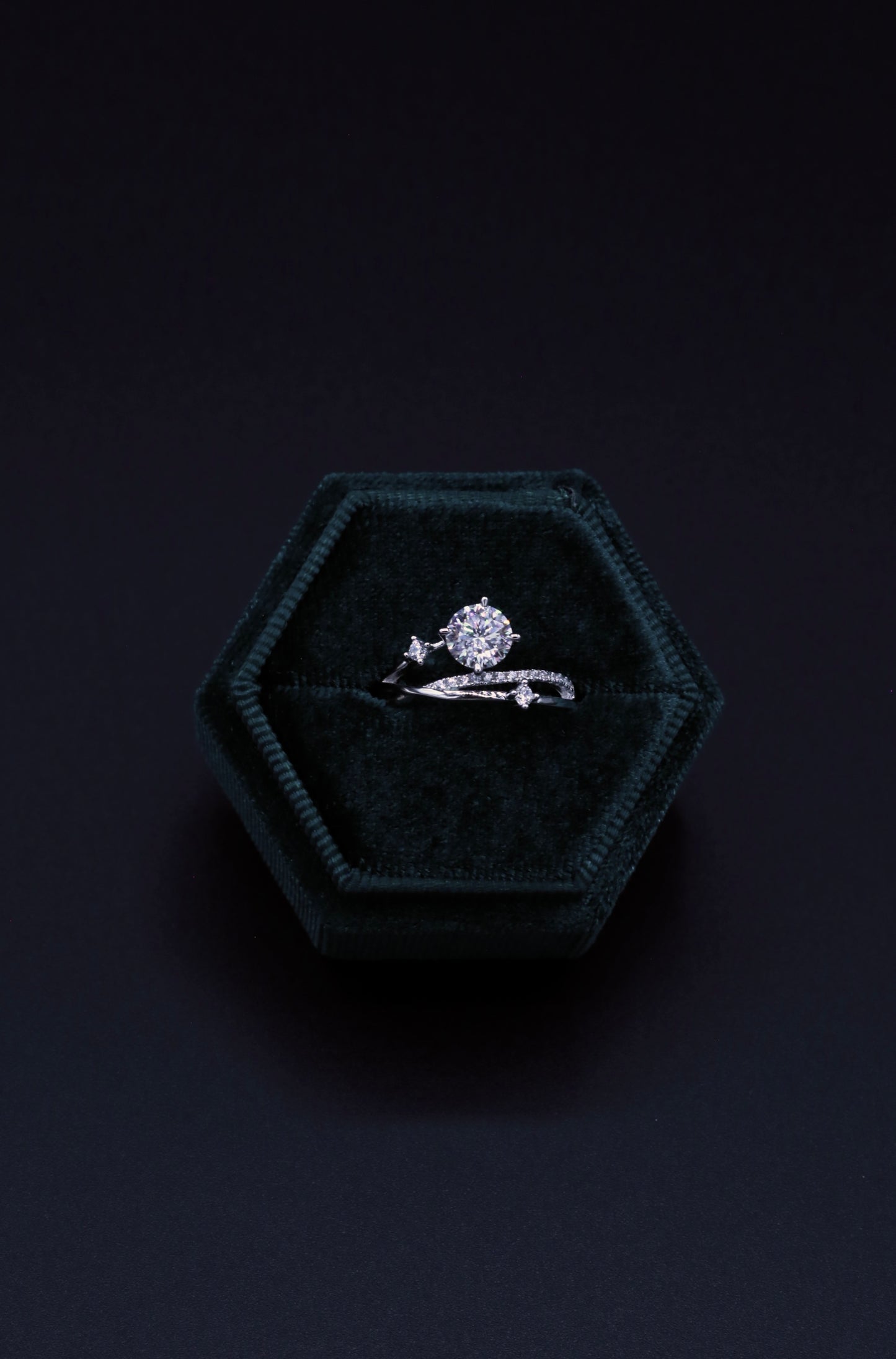 Dreamer’s Ring Silver x Moissanite