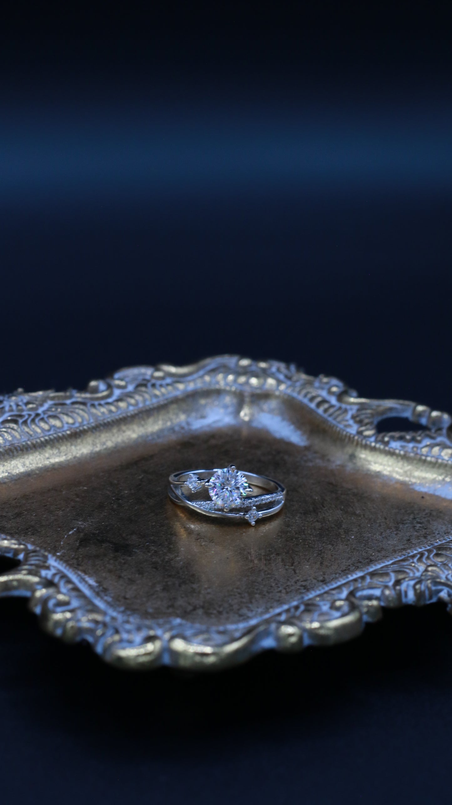 Dreamer’s Ring Silver x Moissanite