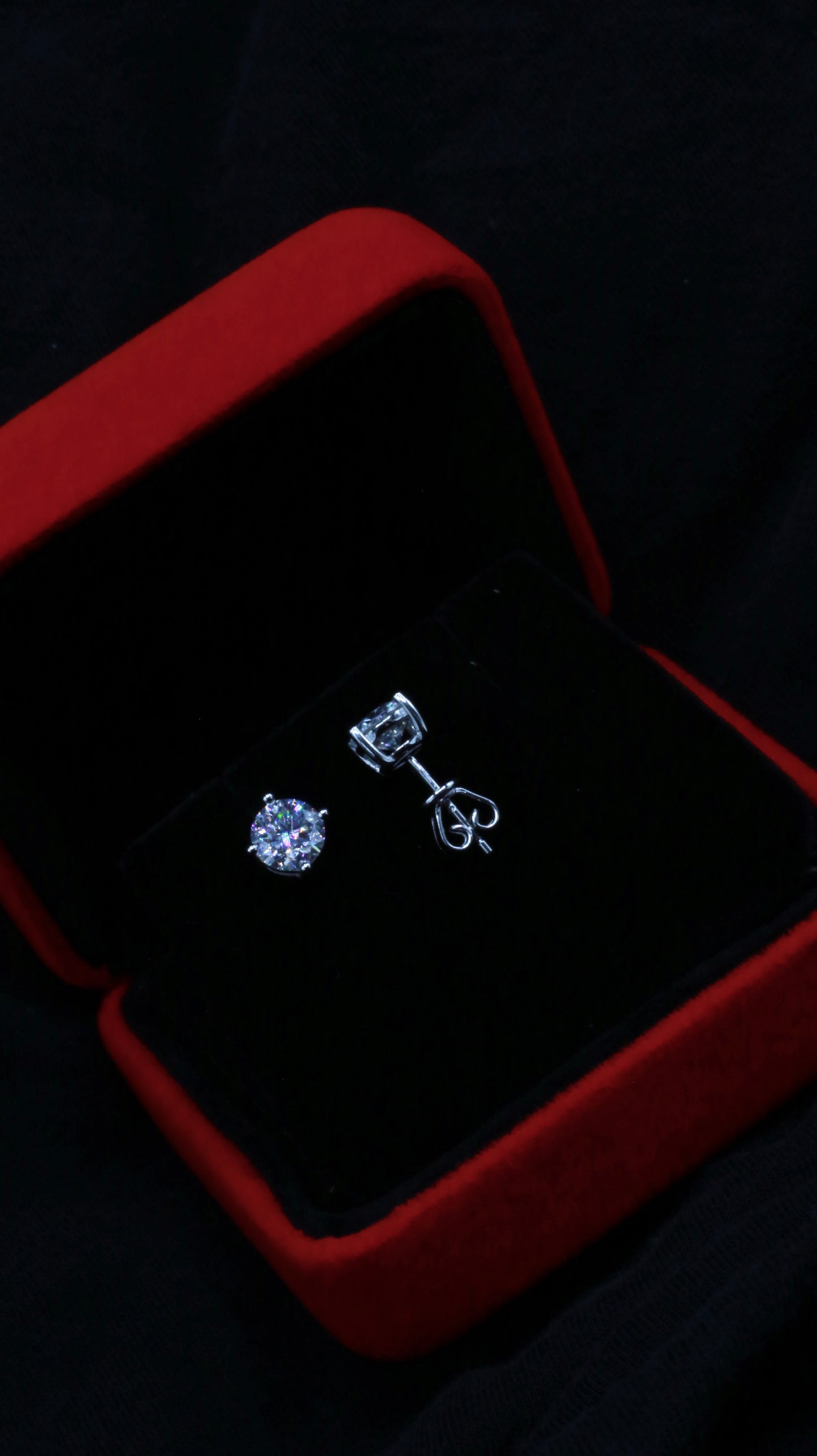 6mm Moissanite Stud Earrings